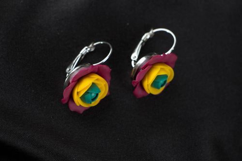 Brincos flores de cerâmica plástica - MADEheart.com