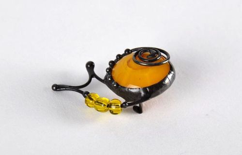 Brooch for clothes - MADEheart.com