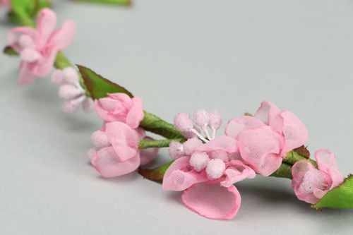 Gentle flower headband - MADEheart.com