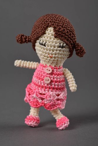 Poupée fille faite main Jouet tricot en coton au crochet Cadeau enfant original - MADEheart.com