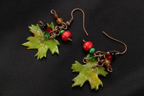 Brincos feitos à mão com pingentes  - MADEheart.com