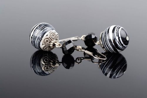 Earrings Balls with white and black agate - MADEheart.com