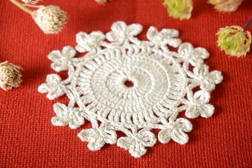 Napperon original fait main Déco maison design original Cadeau femme dentelle - MADEheart.com