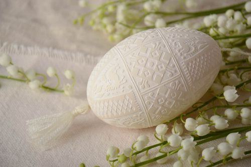 White handmade painted Easter egg with geometric pattern - MADEheart.com