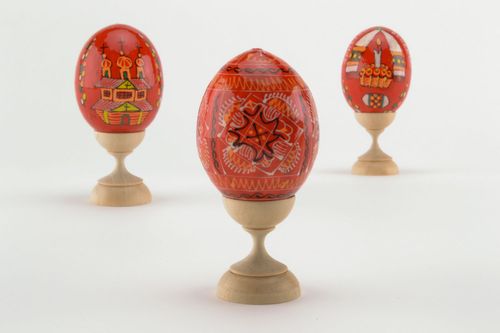 Huevo de madera con pintura hecha a mano - MADEheart.com