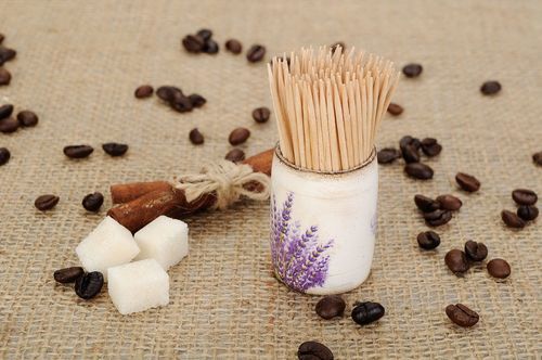  Copo para palitos dentais de madeira - MADEheart.com