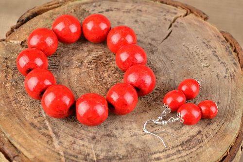 Ensemble de bijoux en bois faits main Boucles doreilles et bracelet Obier  - MADEheart.com
