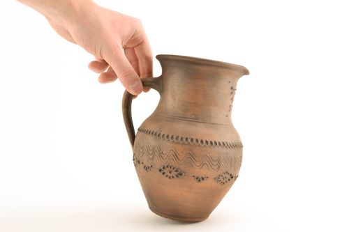 Cruche en terre cuite faite main - MADEheart.com