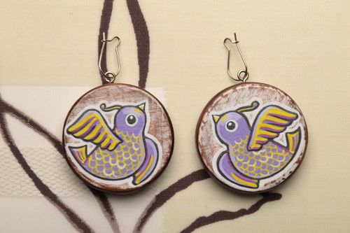 Boucles doreilles en bois Oiseaux faites main - MADEheart.com