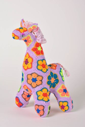 Juguete de peluche hecho a mano para niña animalito tejido regalo original - MADEheart.com