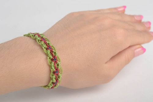 Bracelet textile Bijou fait main fils tressés macramé design Accessoire femme - MADEheart.com