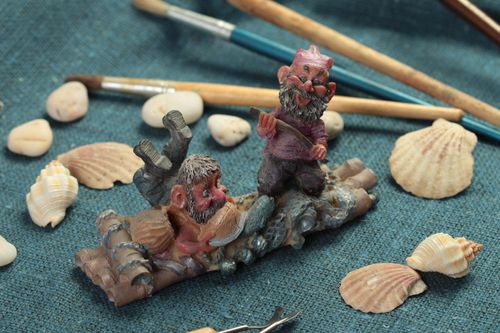 Figurine fait main Statuette en résine Objet à décorer en résine polymère peint - MADEheart.com