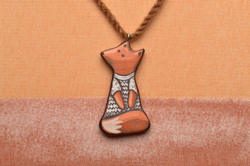 Wooden pendant Fox - MADEheart.com