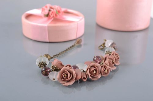 Bracelet fleurs en pâte polymère sur chaîne fait main original pour femme - MADEheart.com