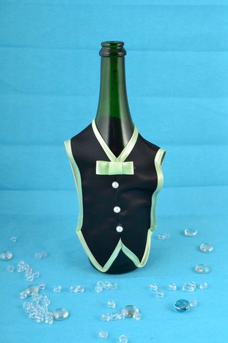 Одежда жениха или фрак на бутылку шампанского ручной работы из атласной ткани - MADEheart.com