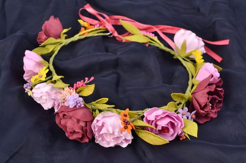 Belle couronne de fleurs cheveux faite main accessoire romantique pour mariage - MADEheart.com