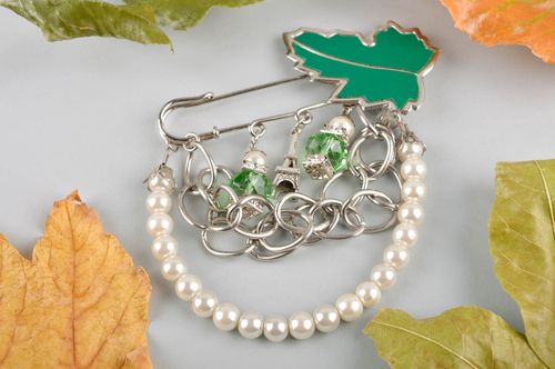 Broche design Bijou fait main Accessoire femme perles dimitation cristaux - MADEheart.com