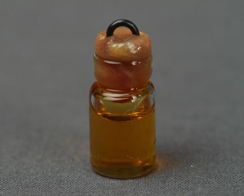 Perfume oil with tart aroma - MADEheart.com