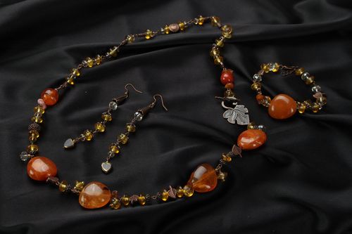 Amber jewelry set - MADEheart.com