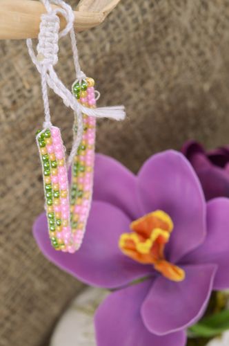 Pulsera de abalorios estrecha artesanal de tres filas de mujer bonita - MADEheart.com