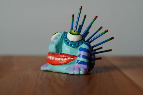 Estatuilla cerámica Señor sonrisa - MADEheart.com