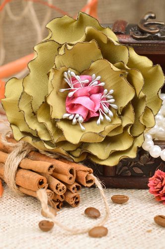 Handmade hair clip brooch with volume green fabric flower with pink core - MADEheart.com