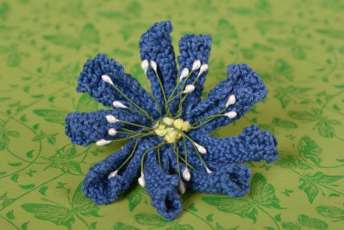 Handmade crochet scrunchy hair accessories flower barrette for women - MADEheart.com