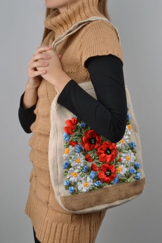 Bolsa de tela con bordado - MADEheart.com