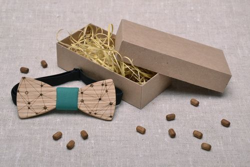 Wooden bow tie Stargazer - MADEheart.com