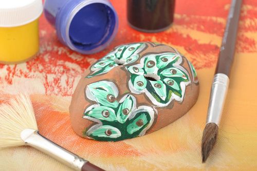 Maschera in ceramica piccola fatta a mano souvenir da parete dipinto originale  - MADEheart.com