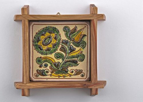Керамическое панно в деревянной рамке - MADEheart.com