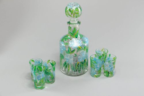 Conjunto para bebidas garrafa de vidro e seis copos pintados com tintas acrílicas - MADEheart.com