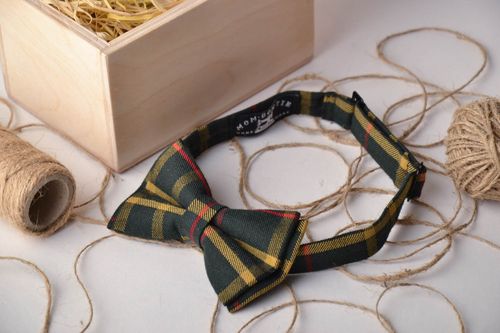 Stylish bow tie - MADEheart.com