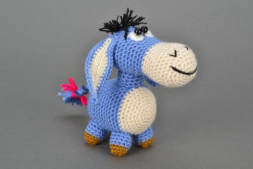 Jouet tricoté au crochet Âne fait main - MADEheart.com