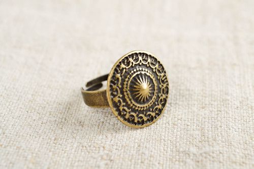 Stylish handmade metal ring exclusive ring design fashion accessories for girls - MADEheart.com