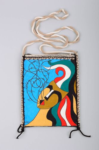 Sac à bandoulière en tissu peint fait main 2 compartiments design original - MADEheart.com