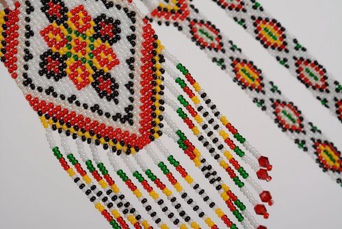 Gerdan made of beads Folk motif - MADEheart.com