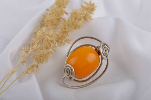 Кольцо ручной работы кольцо с янтарем металлическое украшение желтое красивое - MADEheart.com