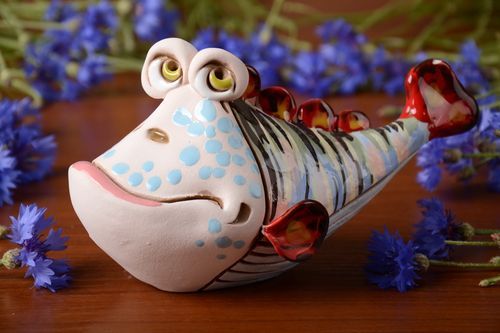 Tirelire céramique poisson faite main en forme de poisson originale et pratique - MADEheart.com