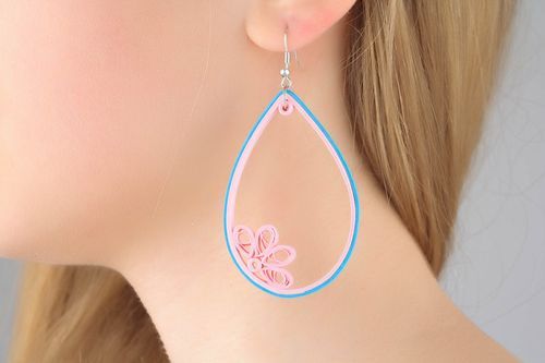 Paper earrings made using quilling technique - MADEheart.com
