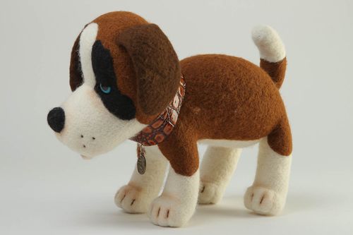 Игрушка ручной работы умная игрушка собака интерьерная игрушка в ошейнике - MADEheart.com