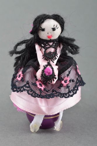 Muñeca de trapo hecha a mano decoración de cuarto para niños regalo original - MADEheart.com