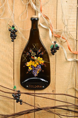 Unusual handmade flat glass champagne bottle wall clock for interior decoration - MADEheart.com