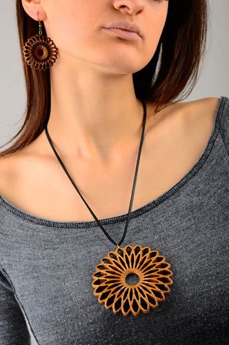 Schmuck Set handmade Accessoires für Frauen Schmuck Ohrringe Damen Anhänger - MADEheart.com