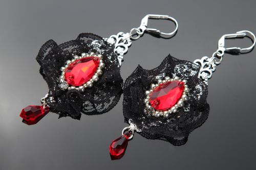 Handmade black and red dangle earrings with lace and Austrian crystals  - MADEheart.com