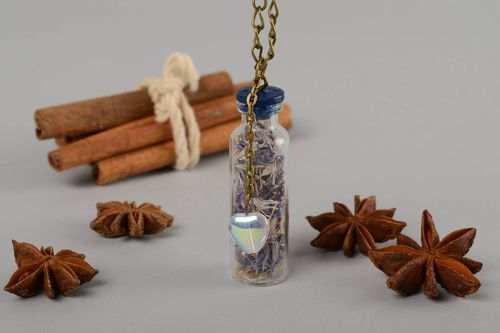 Colgante original hecho a mano adorno para el cuello bisutería fina para mujer - MADEheart.com