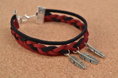 Handmade stylish beautiful suede cord bracelet with feather charms  - MADEheart.com