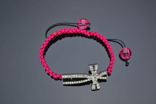 Woven bracelet with cross - MADEheart.com