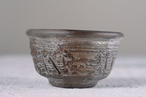 3,5 handmade ceramic pinch clay snack bowl in silver color 0,26 lb - MADEheart.com