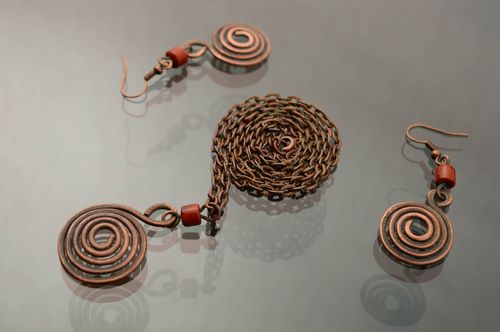 Wire wrap copper jewelry set of earrings and pendant Dunes - MADEheart.com